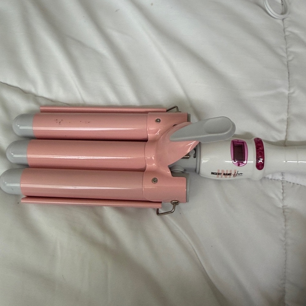 Triple Barrel Hair Waver, by Insert Name Here. - Picture 6 of 8